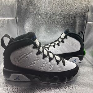 Air Jordan 9 Retro University  Blue